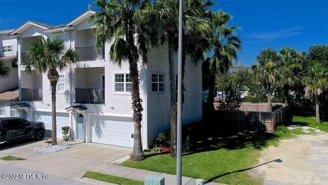 Foto del edificio - 922 2nd St S