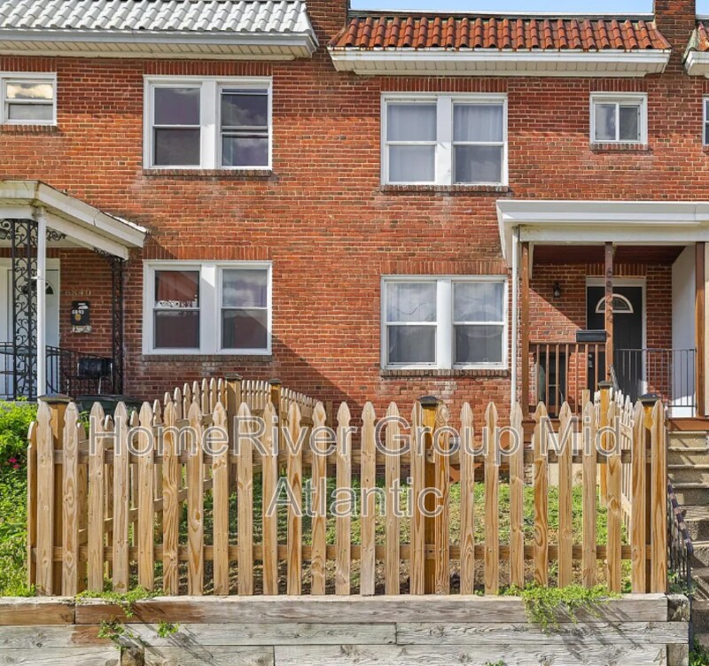 Primary Photo - 6842 Dunbar Rd
