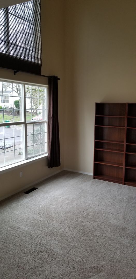 Building Photo - BETHANY CREST 3 BDRM, 2BTH