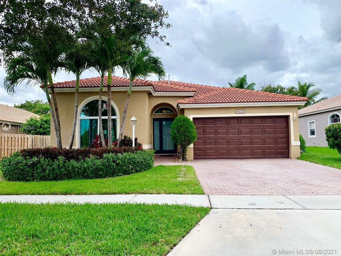 14228 NW 19th St, Pembroke Pines, FL 33028 House Rental in Pembroke