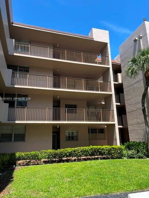 Building Photo - 1811 Sabal Palm Dr