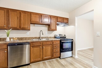 Roost - Kitchen - Eagles Eyrie Apartments