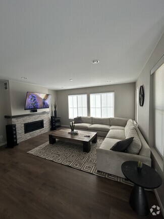 Building Photo - 9066 Moondance Dr