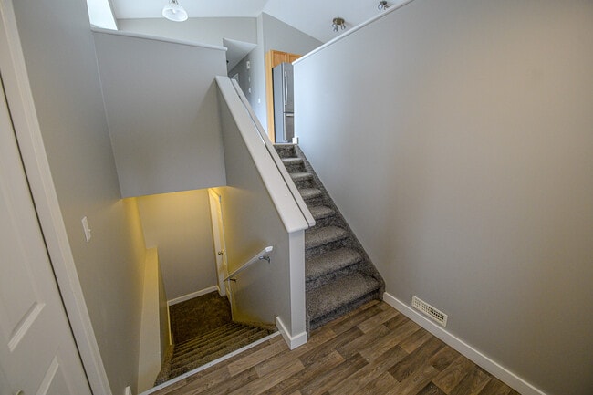 Building Photo - 13009-130095 95 St