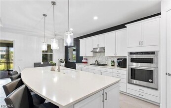 Building Photo - 16209 Bluestem Ln