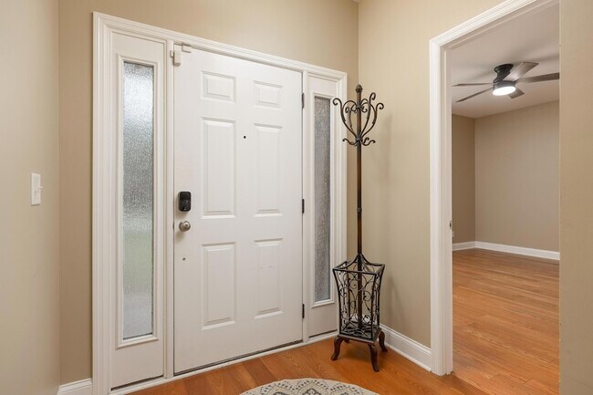 Foto del edificio - 8671 Blanche Rd