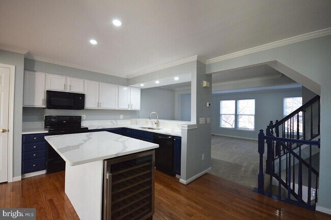 Building Photo - 106 Cagney Terrace SE