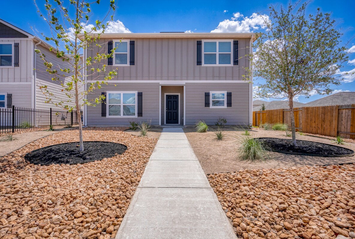 Foto principal - 10830 Emerick St