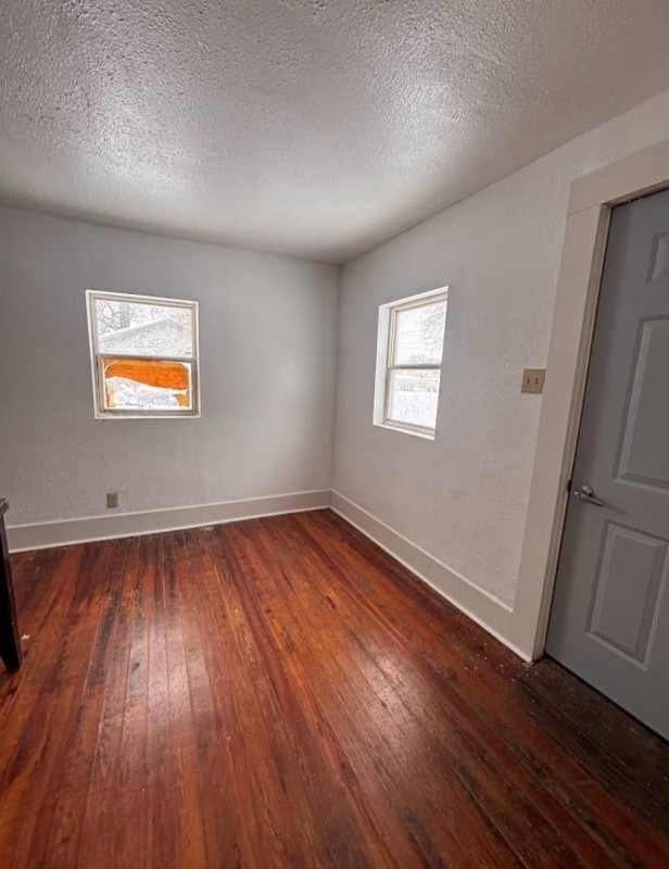 Foto del edificio - 928 W Waggoner St