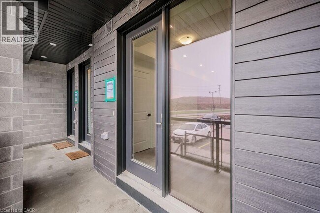 Photo du bâtiment - 142 Foamflower Pl