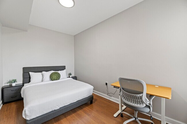Foto del edificio - 2503 W Harrison St