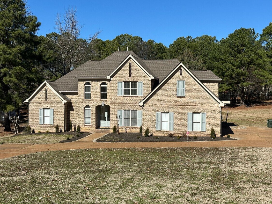 Primary Photo - Newly Renovated Luxury Home in Colliervill...