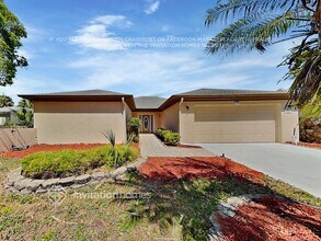 Building Photo - 1449 Lake Marion Dr