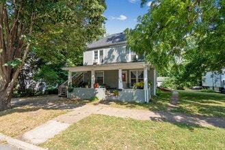 Building Photo - 1012 Clay St