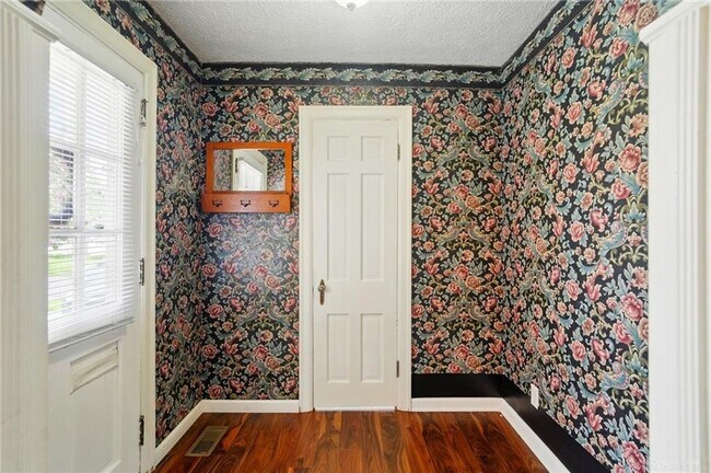 Foto del edificio - Beautiful 4-Bed Cape Cod Home for Rent!