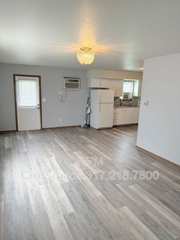 Foto del edificio - 6259 E 11th St