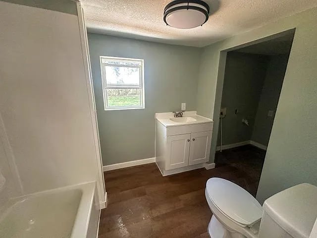 Building Photo - 1835 W Chestnut St