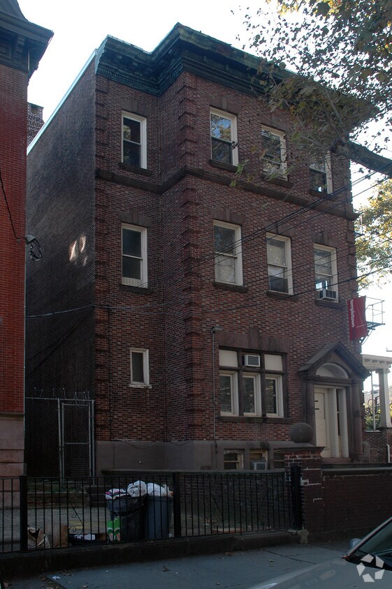 Building Photo - 1501 N 16th St