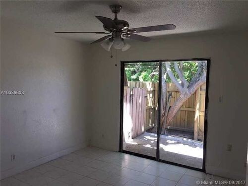 Foto del edificio - 1309 NW 8th Ave