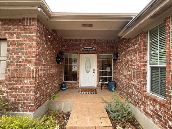 Foto del edificio - 16901 Ennis Trail