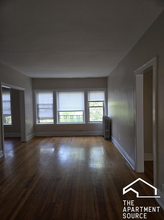 Building Photo - 918 Reba Pl