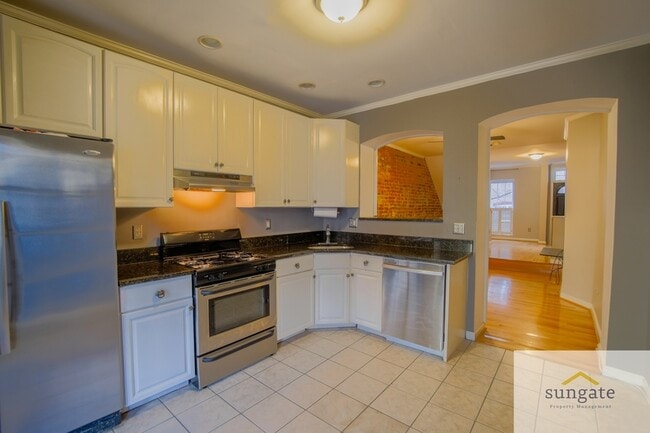 Foto del edificio - 615 S Glover St