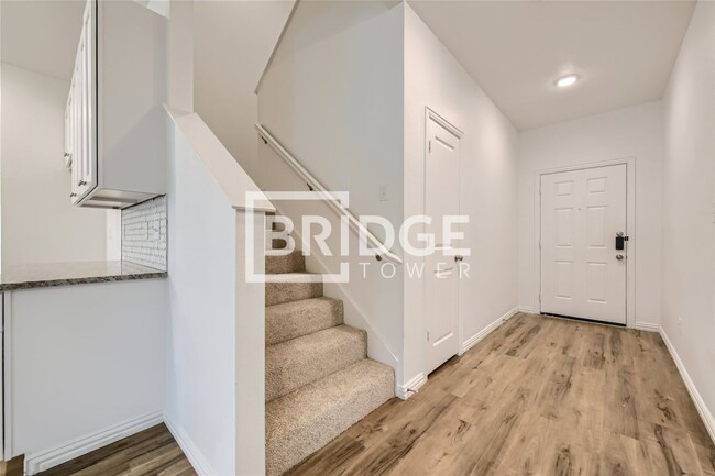 Building Photo - 7348 Parkside Place Drive