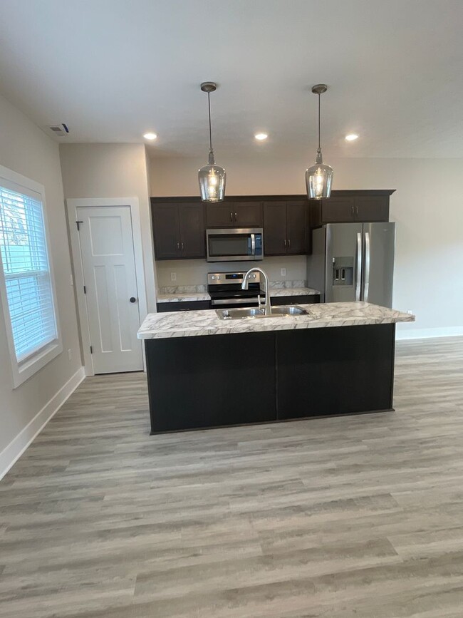 Building Photo - New Construction Townhome in a great locat...