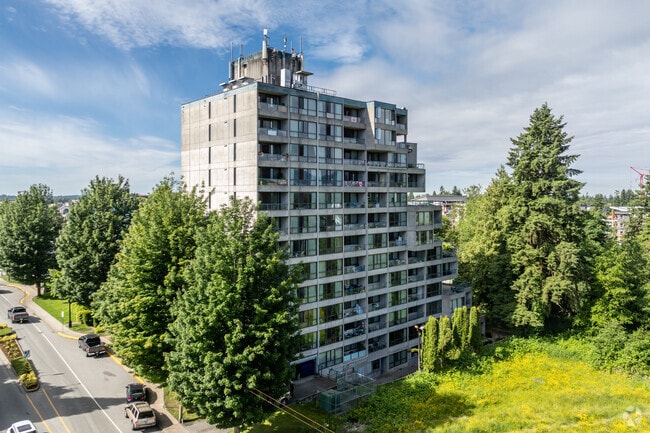 Building Photo - Mainstreet Maple Ridge Apartments