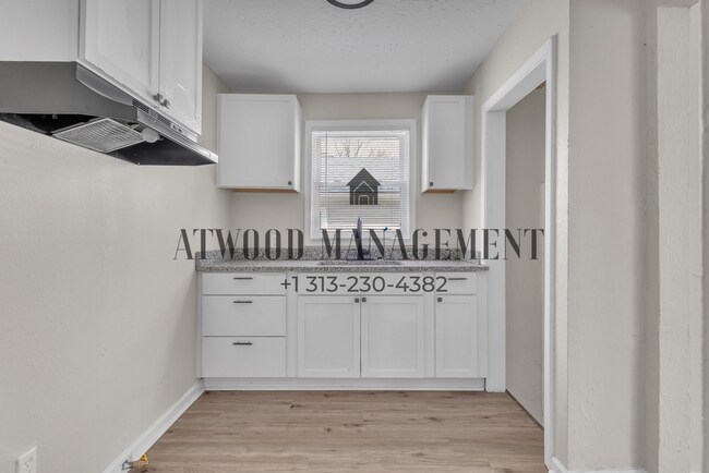 Foto del edificio - This beautifully updated 3-bedroom, 1-bath single-family home is ready for move-in!