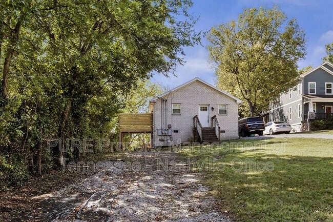 Foto del edificio - 622 Maplewood Ln