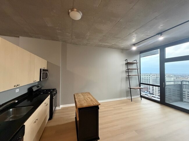 Foto del edificio - 235 W Van Buren St