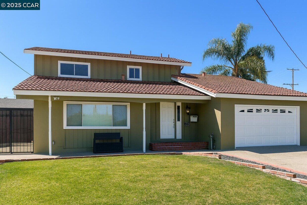Primary Photo - 9597 Davona Dr