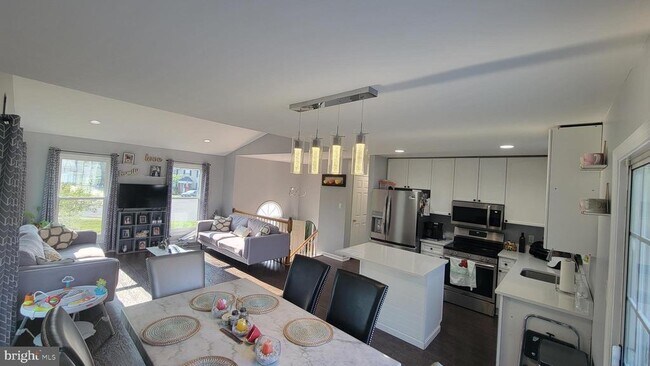 Foto del edificio - 10003 Erlwood Ct