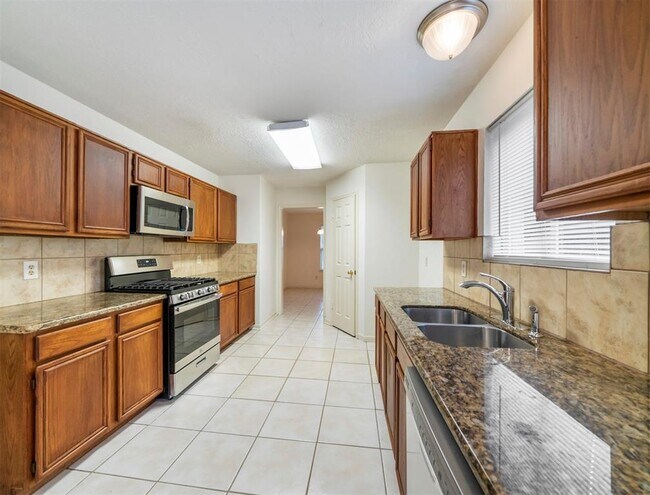 Foto del edificio - 4906 Pleasant Plains Dr