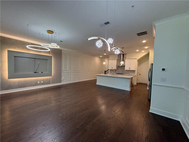 Foto del edificio - 1190 Harper Dr