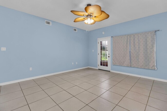 Building Photo - 1501 Partin Dr N
