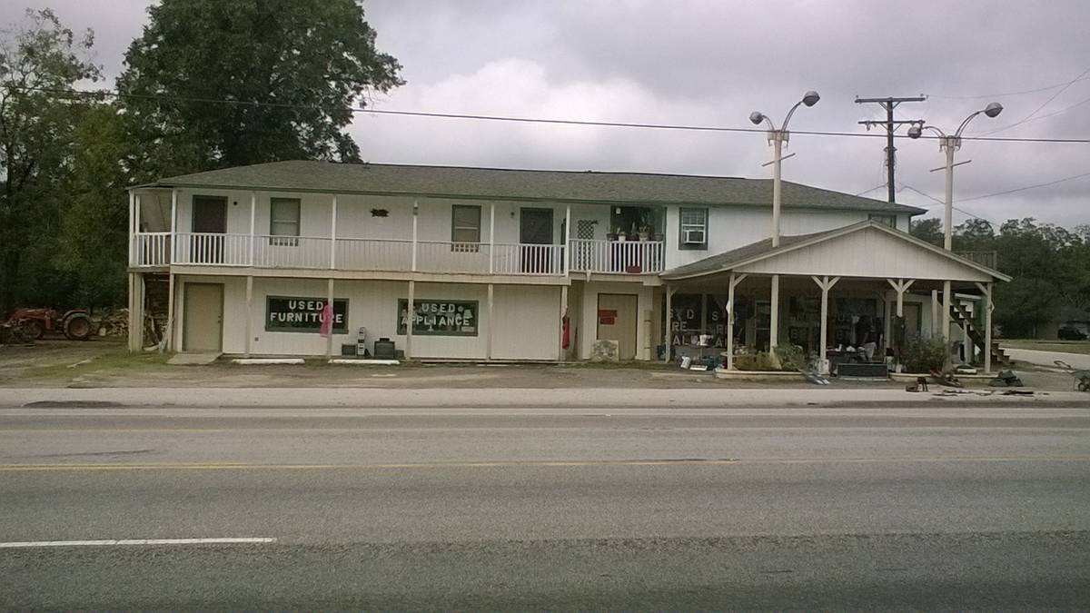 Primary Photo - 203 S Home St