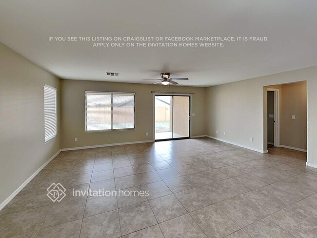 Foto del edificio - 928 W Desert Canyon Dr