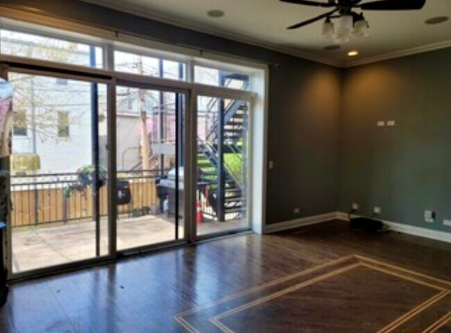 Foto del edificio - 2208 N Rockwell St