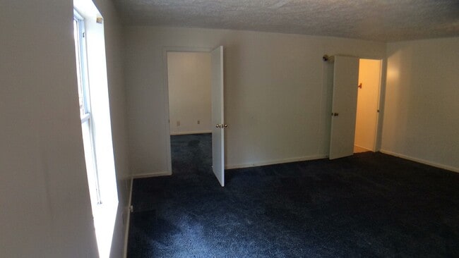 Building Photo - Christiansburg, 1 BR / 1 BA, Available soon!