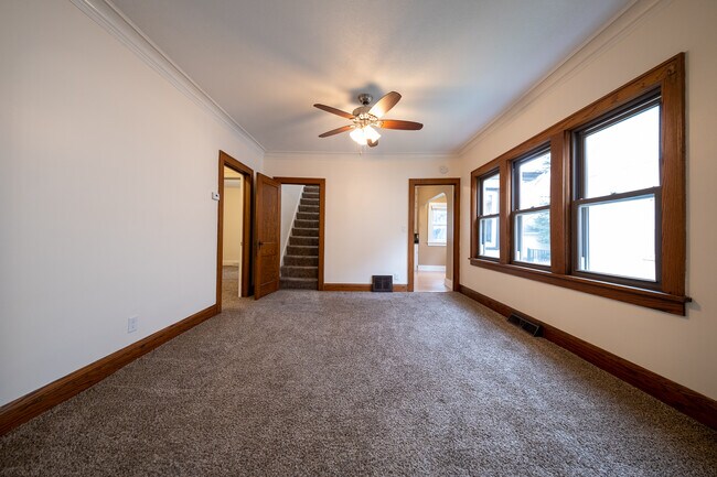 Building Photo - 2939 Lincoln St NE