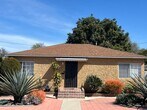 Foto principal - Spacious 2/2 Home for rent in Long Beach!