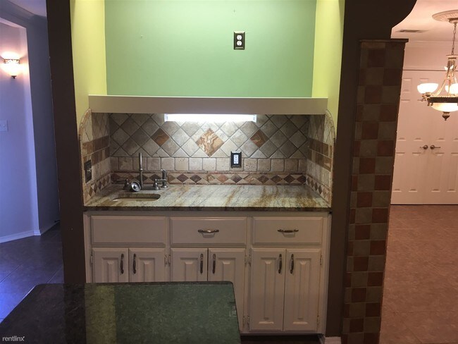 Building Photo - 2 br, 1.5 bath Townhome - 1809 Riverstone
