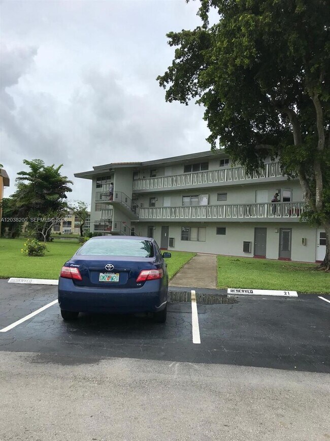 Foto del edificio - 5420 NW 11th St