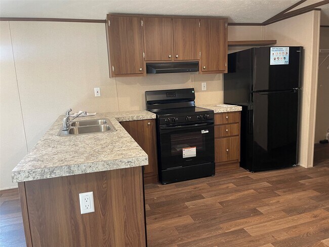 Foto del edificio - 8114 McHard Rd