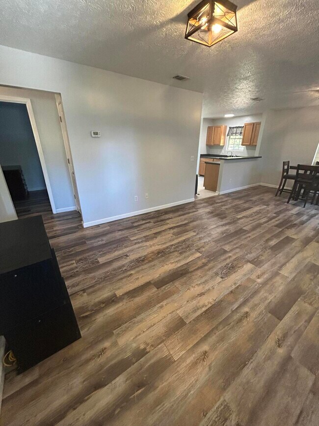 Foto del edificio - 456 Kings Lake Blvd