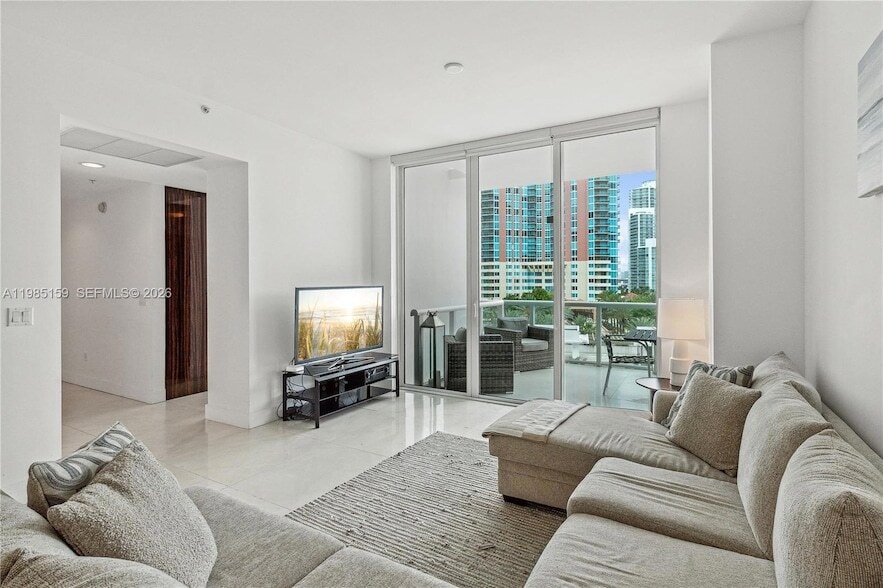 Photo - 50 S Pointe Dr Unit 805