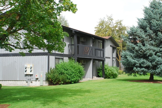 Building Photo - Dearborn Apartments