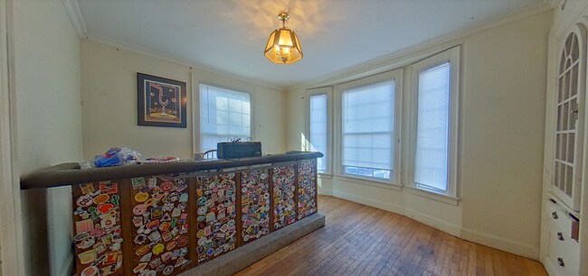Foto del edificio - Huge House + 1 Block from KSU Campus + Was...